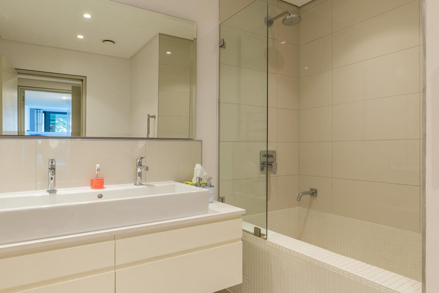 V&a Waterfront Luxury By Nivar
