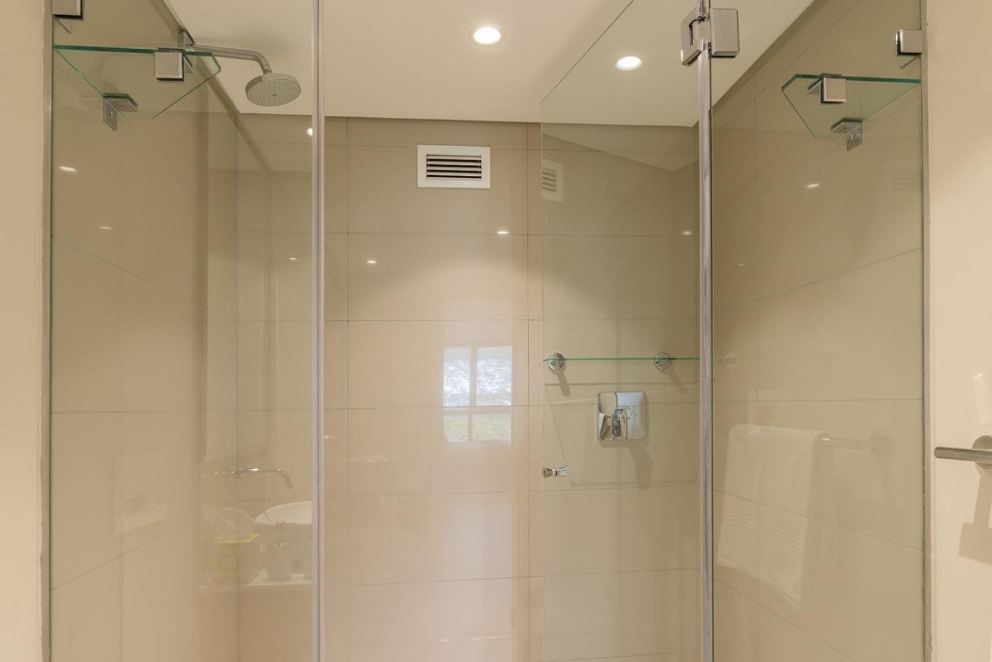 V&a Waterfront Luxury By Nivar Apartment