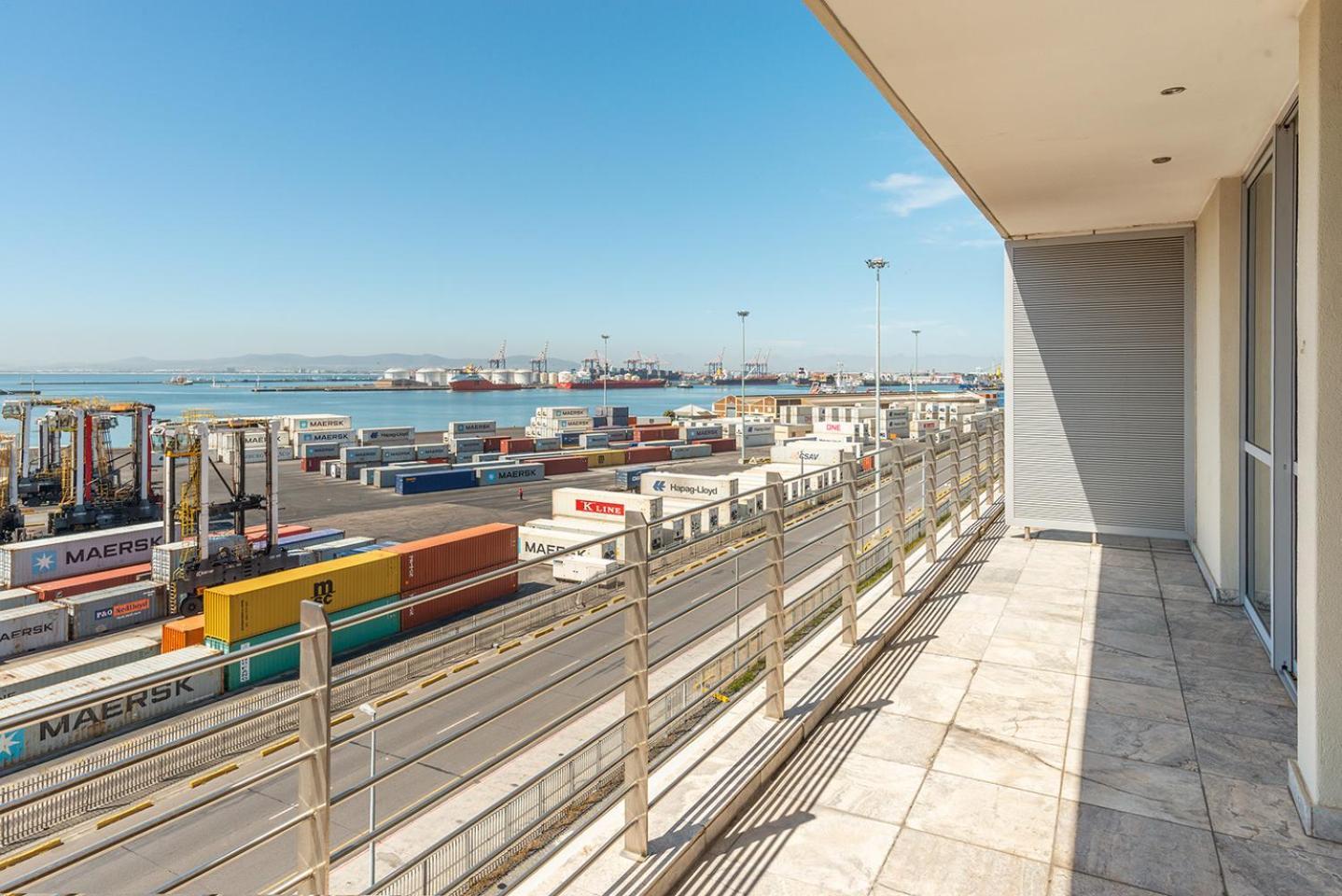 Apartment V&a Waterfront Luxury By Nivar