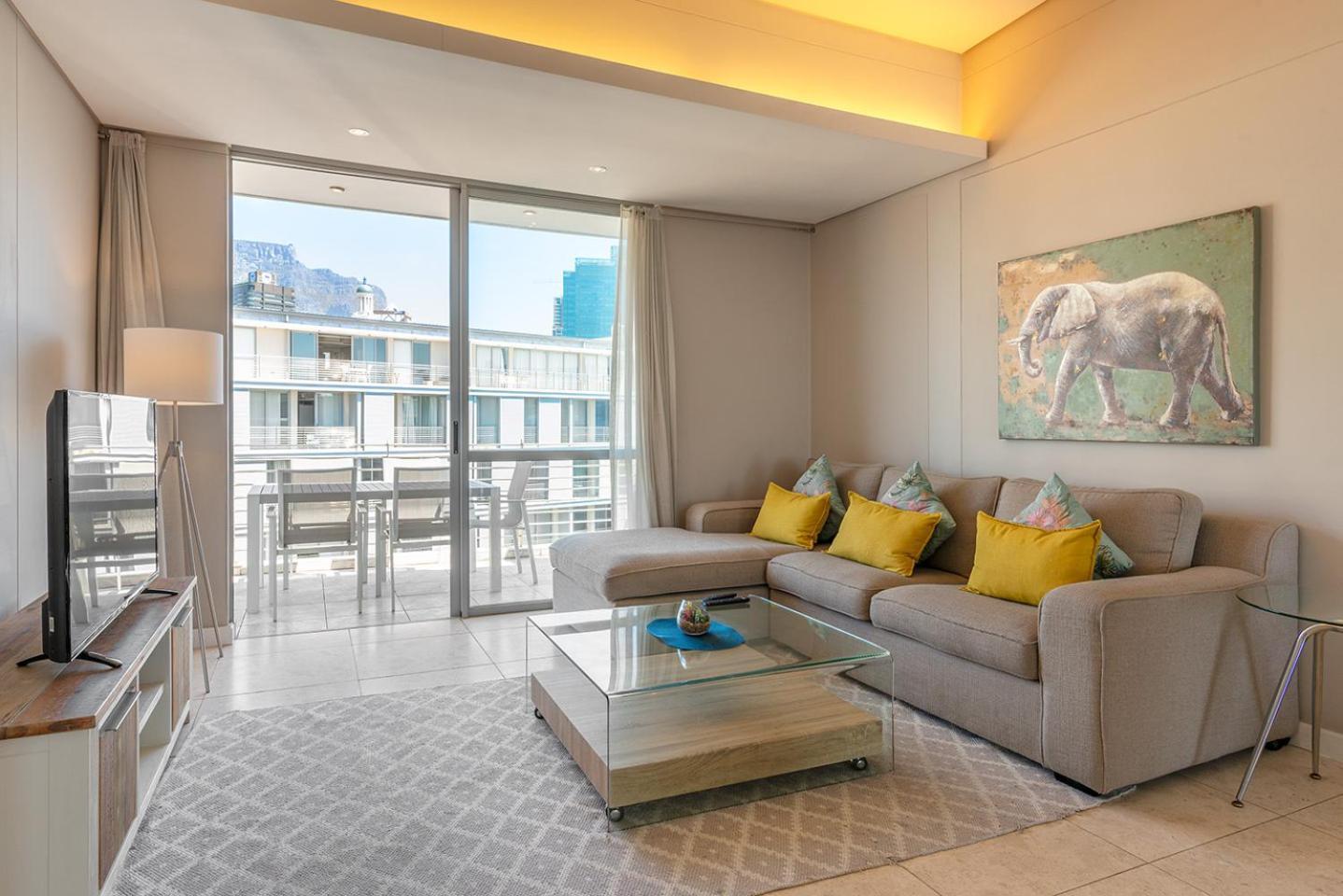 V&a Waterfront Luxury By Nivar Apartment *