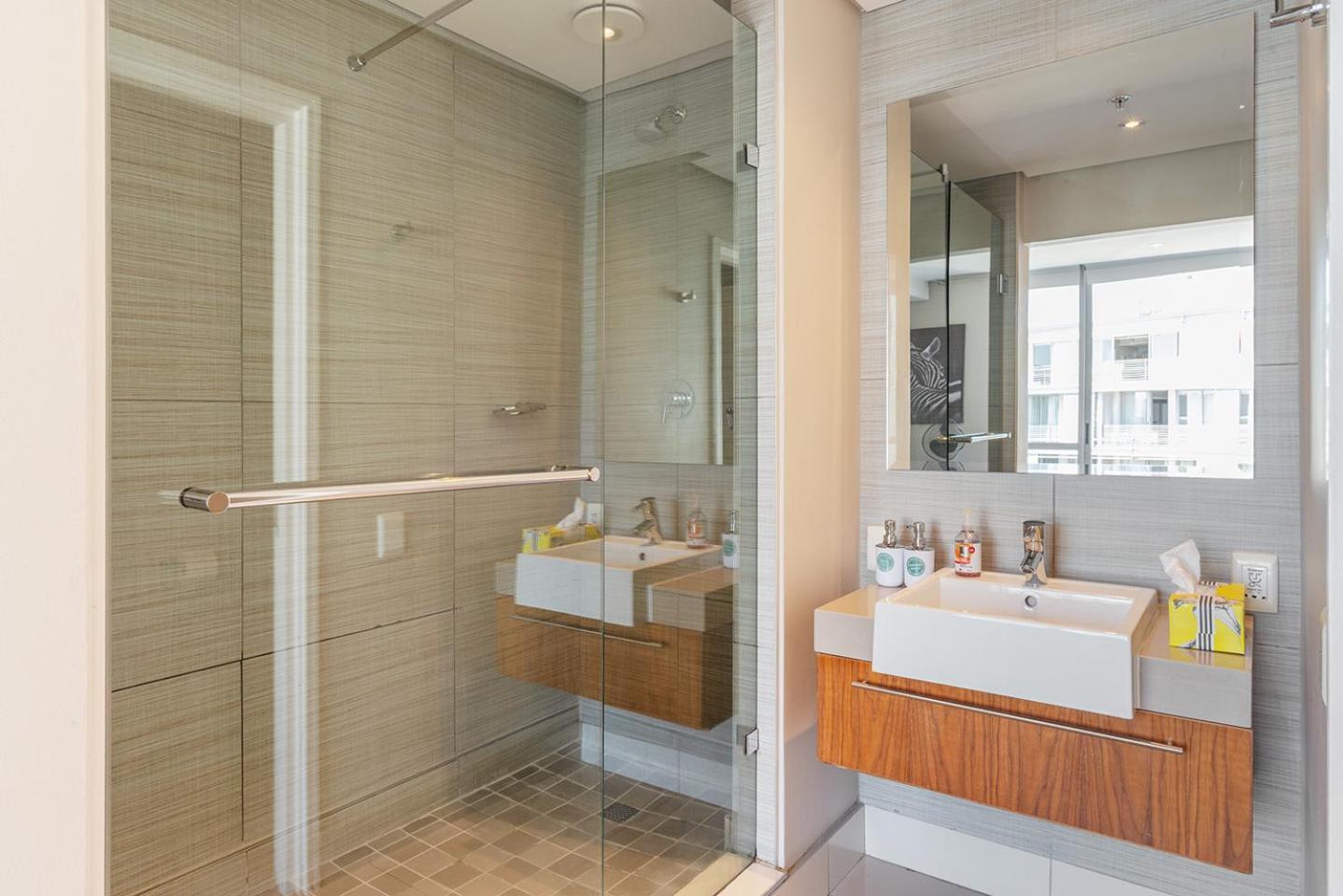 V&a Waterfront Luxury By Nivar Apartment Cape Town