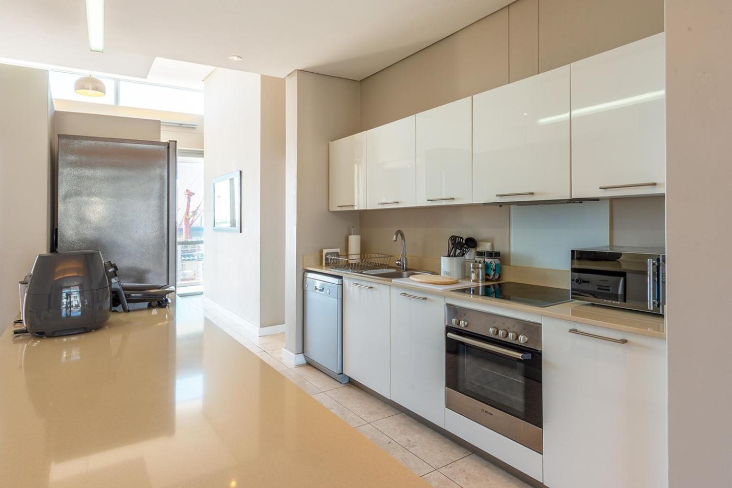 V&a Waterfront Luxury By Nivar *