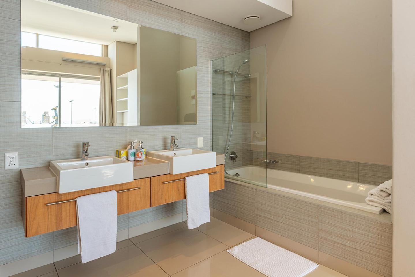 V&a Waterfront Luxury By Nivar * Cape Town