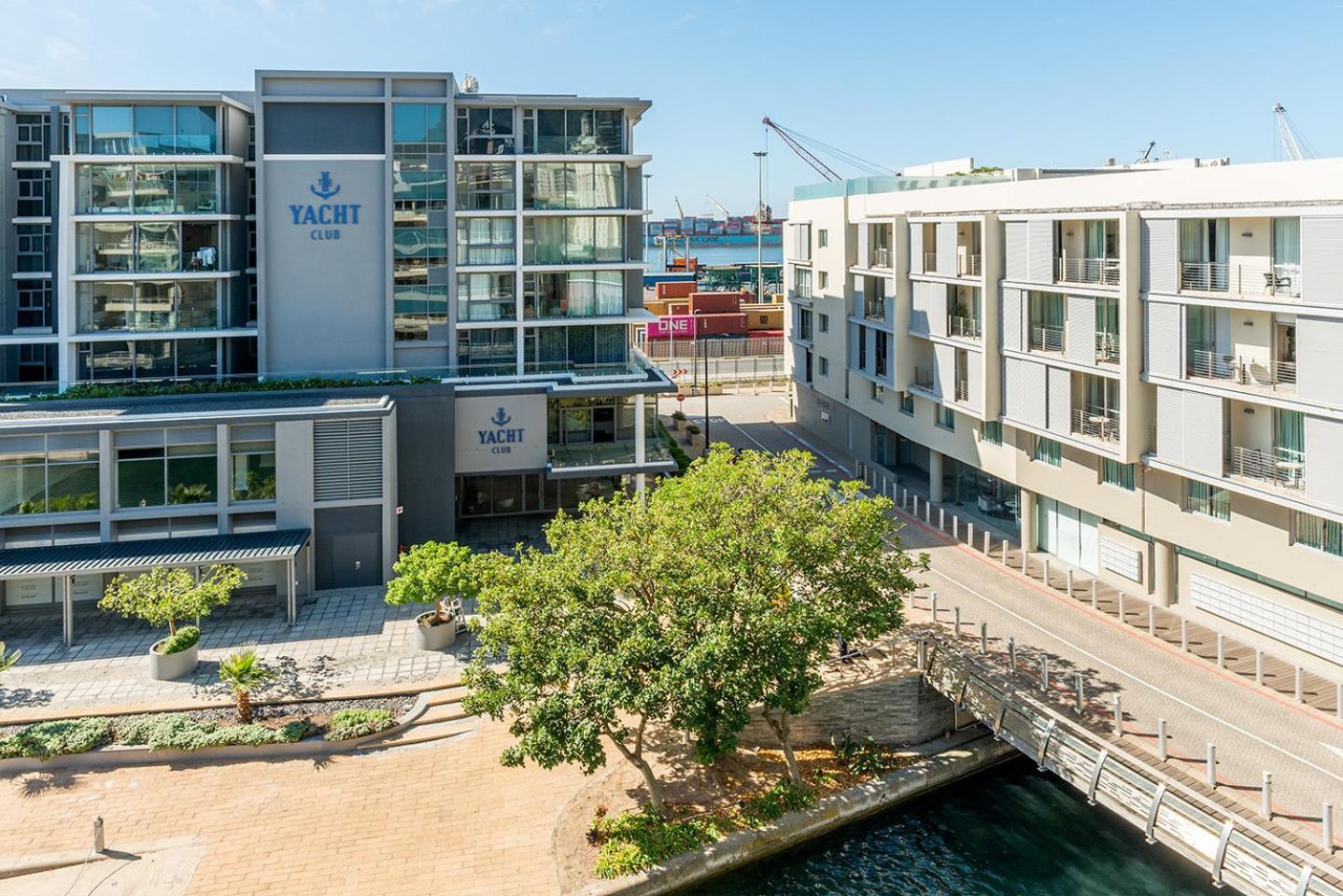 Apartment V&a Waterfront Luxury By Nivar Cape Town