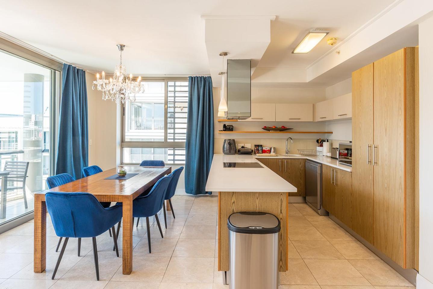 V&a Waterfront Luxury By Nivar Apartment *