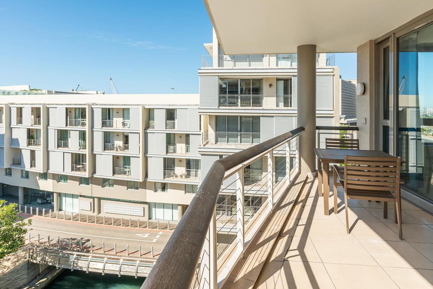 V&a Waterfront Luxury By Nivar *