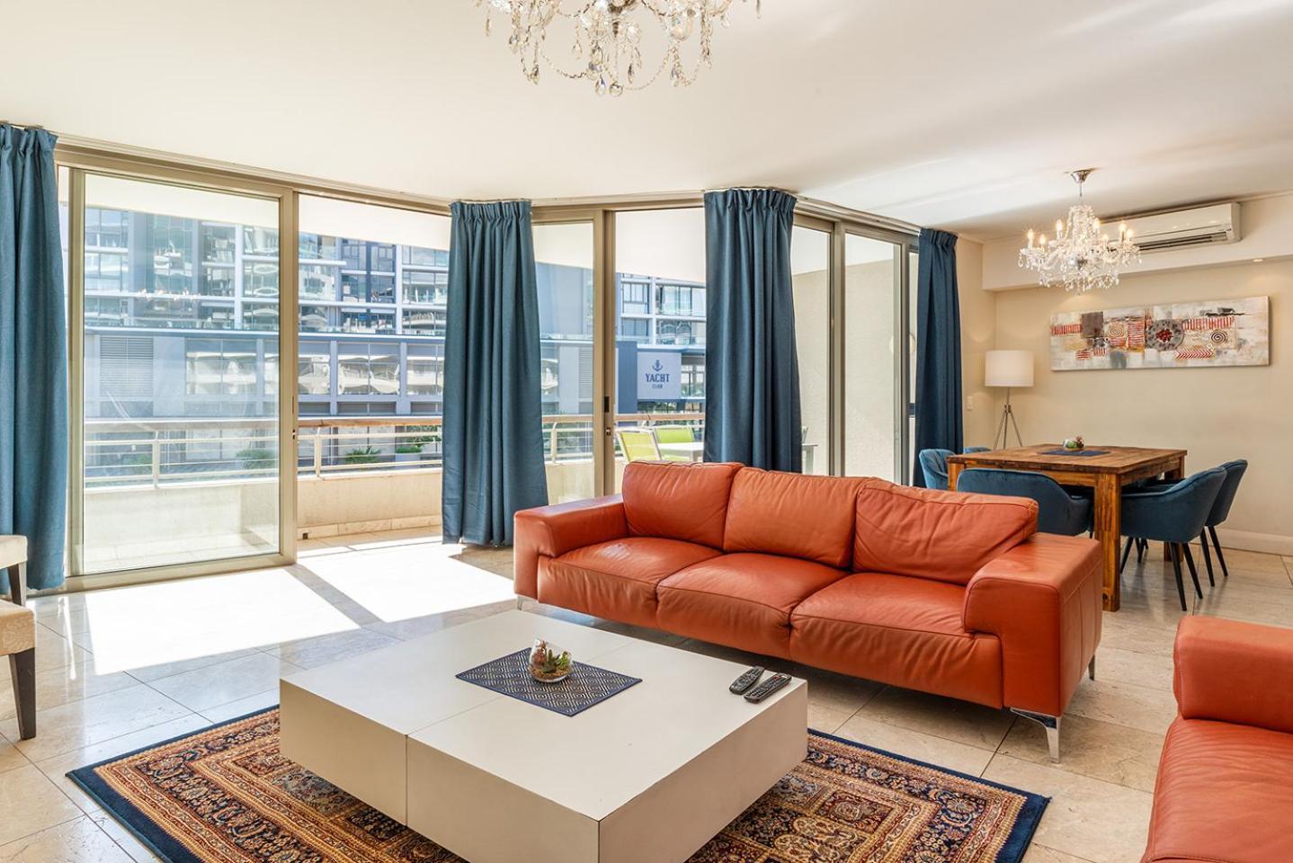Apartment V&a Waterfront Luxury By Nivar Cape Town